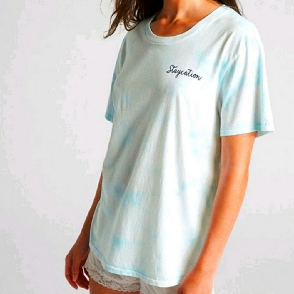 NWOT Gap Tie Dye Staycation Forever Tee